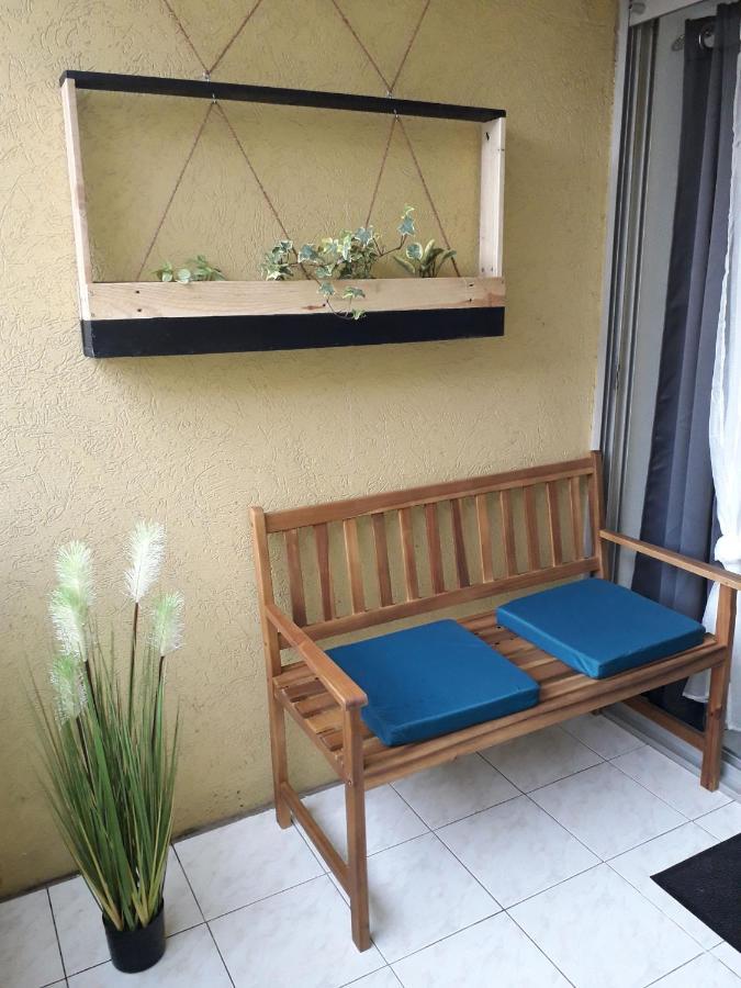 Sète Le Venizio - Classe 2 Etoiles - T2 Climatise, Avec Terrasse, Parking, Pret De Velos, 10 Minutes A Pied Gare Et Centre Ville מראה חיצוני תמונה